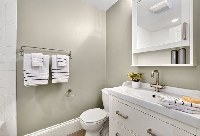 13 Howell St 3, Boston, MA 02125