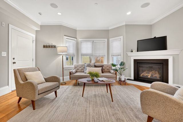 13 Howell St 3, Boston, MA 02125