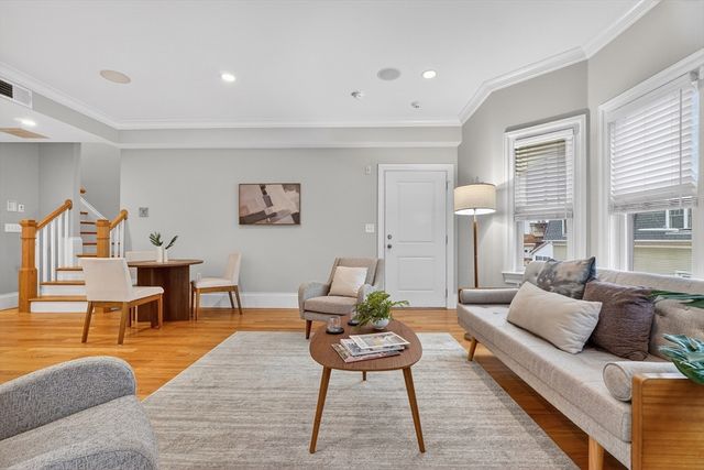 13 Howell St 3, Boston, MA 02125