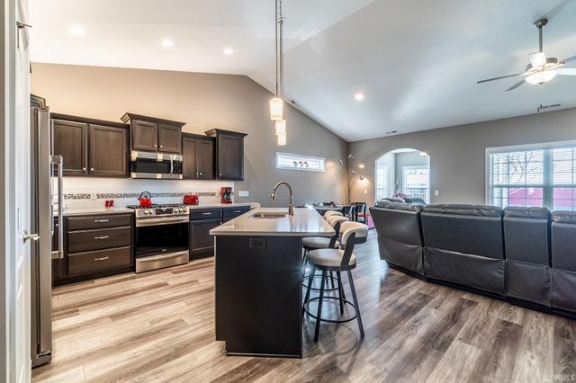 15435 Verano Place, Fort Wayne, IN 46845