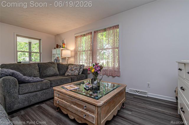 282 Clinton Street, Romeo Village, MI 48065