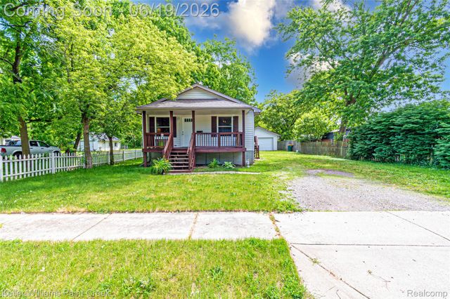282 Clinton Street, Romeo Village, MI 48065