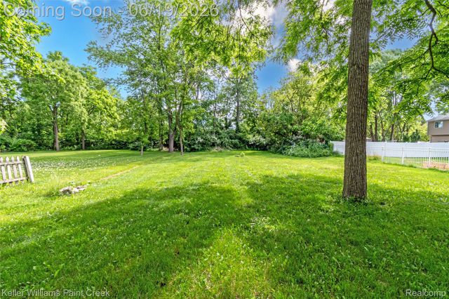 282 Clinton Street, Romeo Village, MI 48065