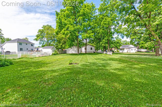 282 Clinton Street, Romeo Village, MI 48065