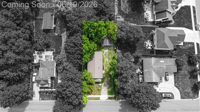 282 Clinton Street, Romeo Village, MI 48065