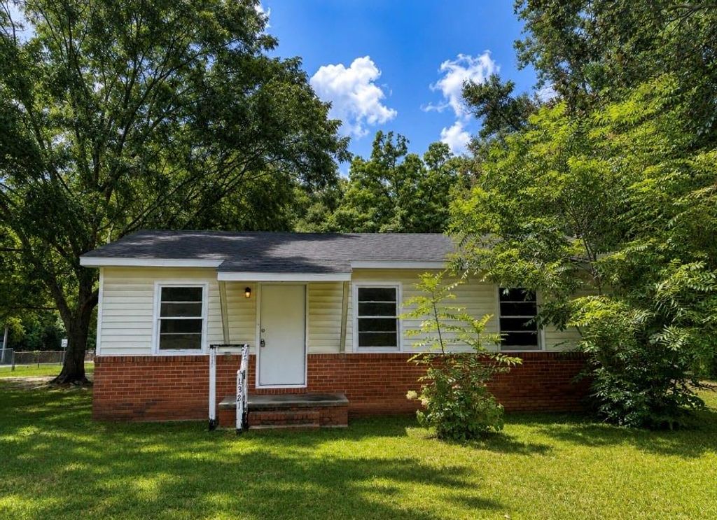 1321 Hubert Pierce Road, Mobile, AL 36608 — exterior