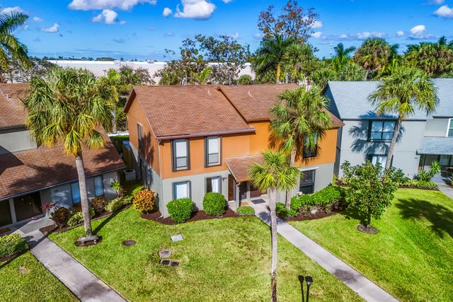 310 Sandtree Drive, Palm Beach Gardens, FL 33403