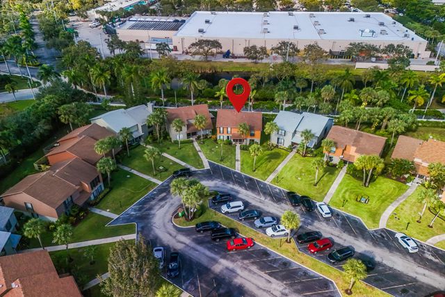 310 Sandtree Drive, Palm Beach Gardens, FL 33403