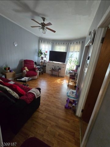 251 Highland Ave, Kearny Town, NJ 07032