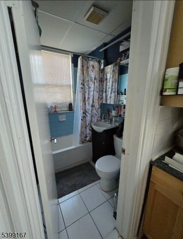 251 Highland Ave, Kearny Town, NJ 07032