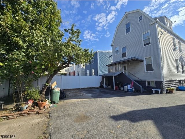251 Highland Ave, Kearny Town, NJ 07032