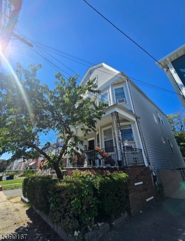 251 Highland Ave, Kearny Town, NJ 07032