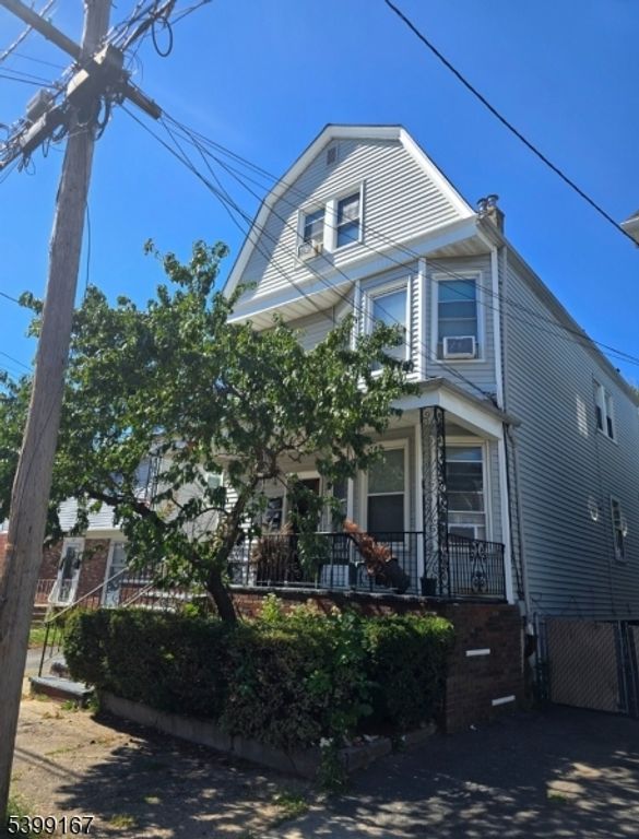 251 Highland Ave, Kearny Town, NJ 07032 — photo 2