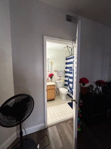 2445 SW 18th Ter 103, Fort Lauderdale, FL 33315