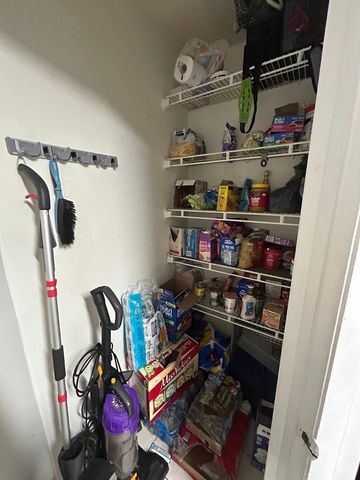 2445 SW 18th Ter 103, Fort Lauderdale, FL 33315