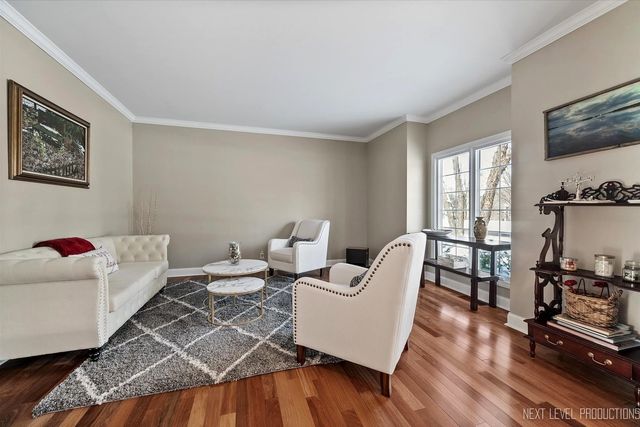 1309 Fox Chase Boulevard, St. Charles, IL 60174