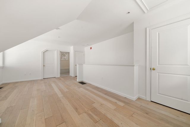 6 Honora Ln 6, Bourne, MA 02532