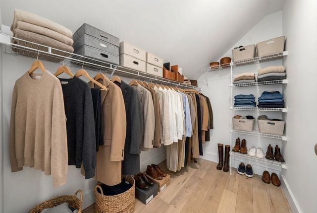 6 Honora Ln 6, Bourne, MA 02532