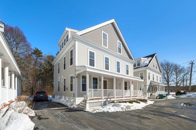 6 Honora Ln 6, Bourne, MA 02532