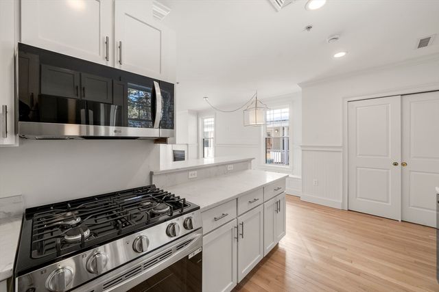 6 Honora Ln 6, Bourne, MA 02532