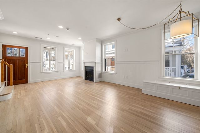 6 Honora Ln 6, Bourne, MA 02532