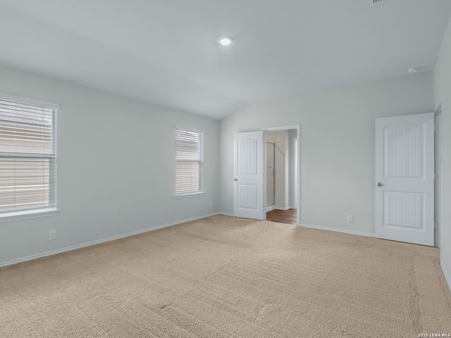 4258 FORT PALMER BLVD, St Hedwig, TX 78152