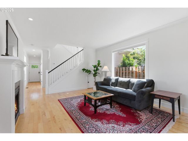3823 Ne 72ND Ave, Portland, OR 97213