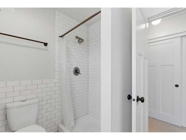 3823 Ne 72ND Ave, Portland, OR 97213