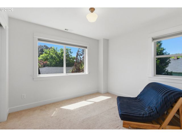 3823 Ne 72ND Ave, Portland, OR 97213