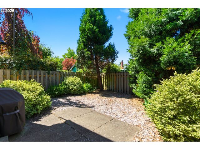 3823 Ne 72ND Ave, Portland, OR 97213