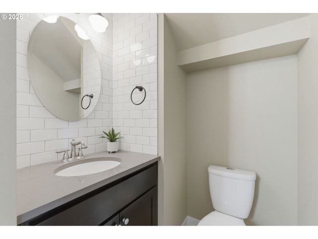 3823 Ne 72ND Ave, Portland, OR 97213