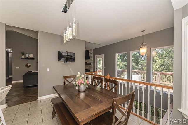 1652 Ivy Chase Lane, Fenton, MO 63026