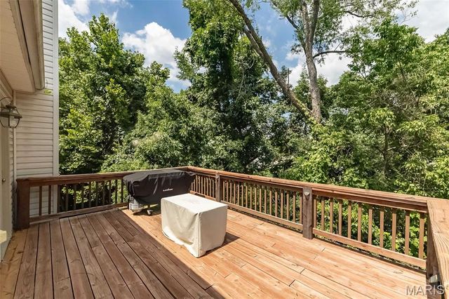 1652 Ivy Chase Lane, Fenton, MO 63026