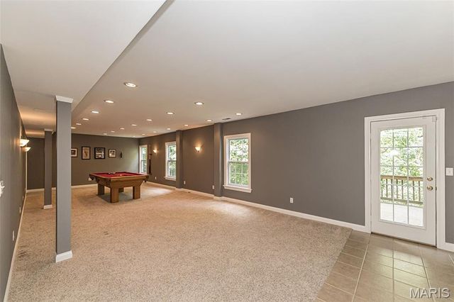 1652 Ivy Chase Lane, Fenton, MO 63026