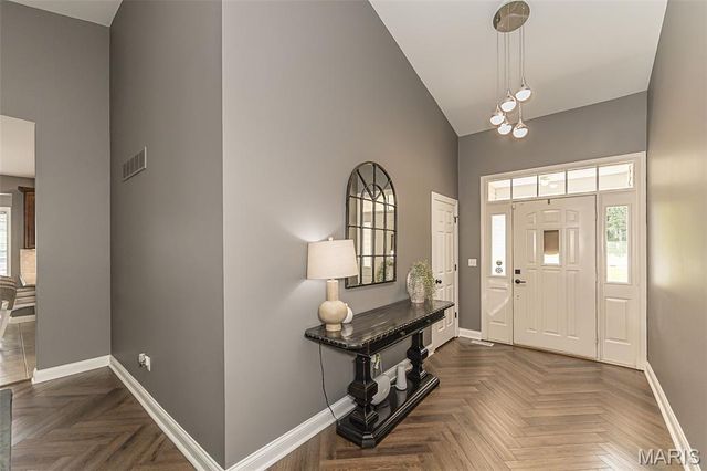 1652 Ivy Chase Lane, Fenton, MO 63026