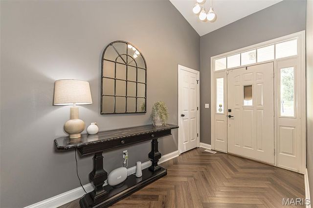 1652 Ivy Chase Lane, Fenton, MO 63026