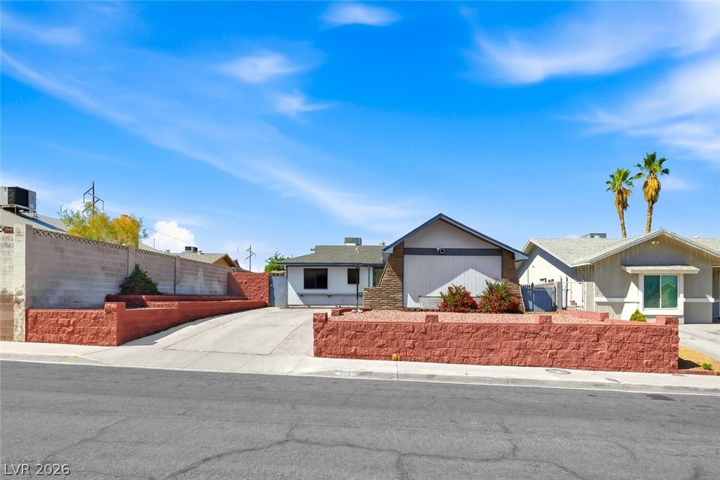 Image 2 of property listing at 6956 Ten Oaks Avenue, Las Vegas, NV 89145