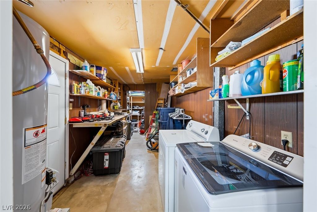 Image 22 of property listing at 6956 Ten Oaks Avenue, Las Vegas, NV 89145