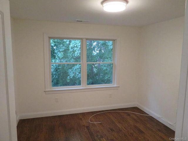 47 Gibson Place Left side, Yonkers, NY 10705
