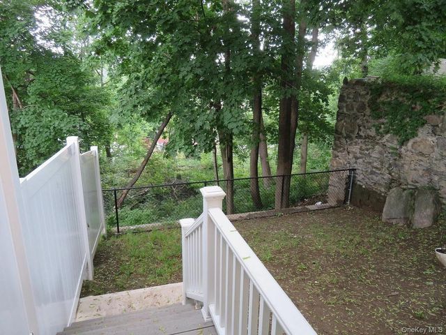 47 Gibson Place Left side, Yonkers, NY 10705