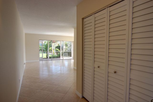 342 Southwind Drive 114, North Palm Beach, FL 33408