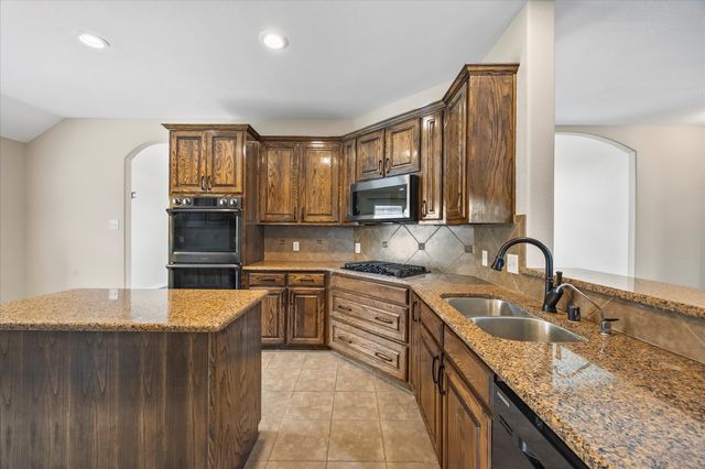 1201 Lost Valley Drive, Royse City, TX 75189