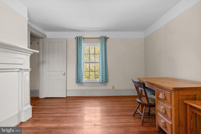 15 CHILTON LN, Sperryville, VA 22740