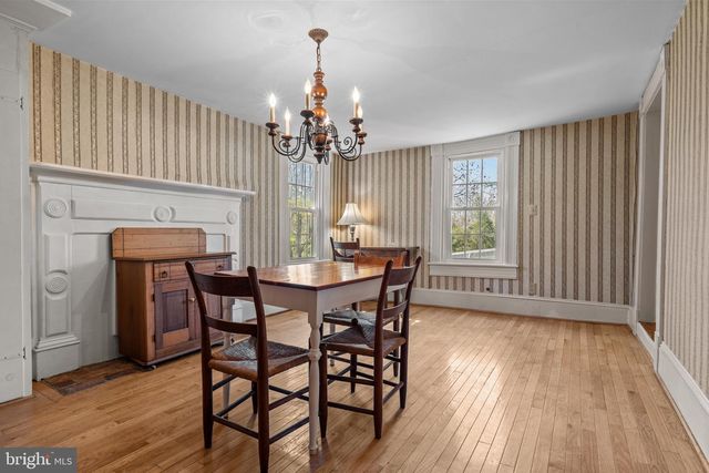 15 CHILTON LN, Sperryville, VA 22740