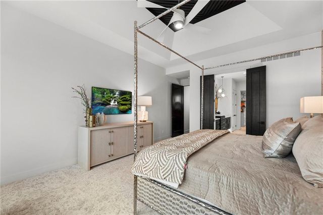 17605 Knox Street, Overland Park, KS 66221