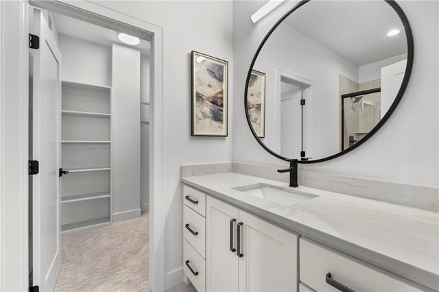 17605 Knox Street, Overland Park, KS 66221