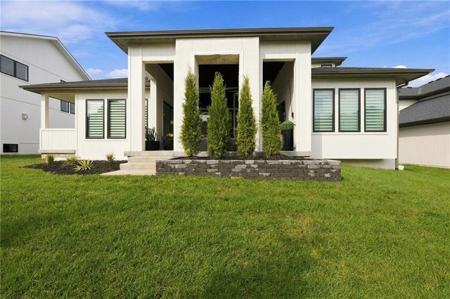 17605 Knox Street, Overland Park, KS 66221