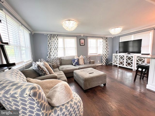 305 WHILDAM AVE, Cape May, NJ 08204