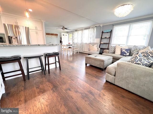 305 WHILDAM AVE, Cape May, NJ 08204