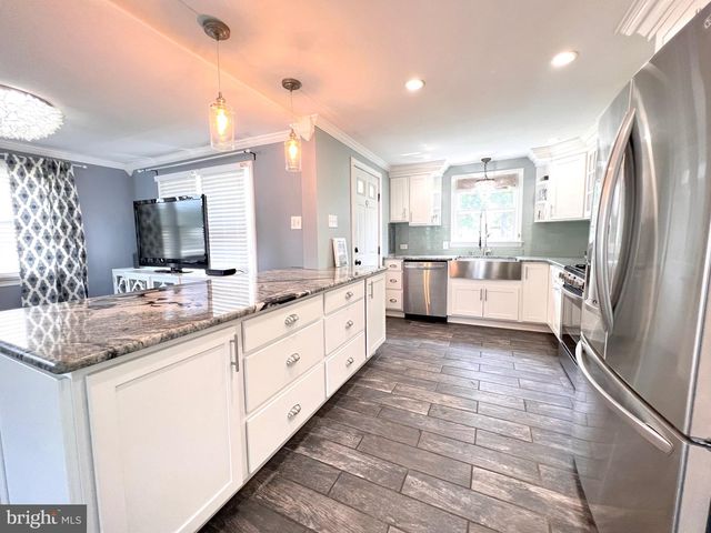 305 WHILDAM AVE, Cape May, NJ 08204